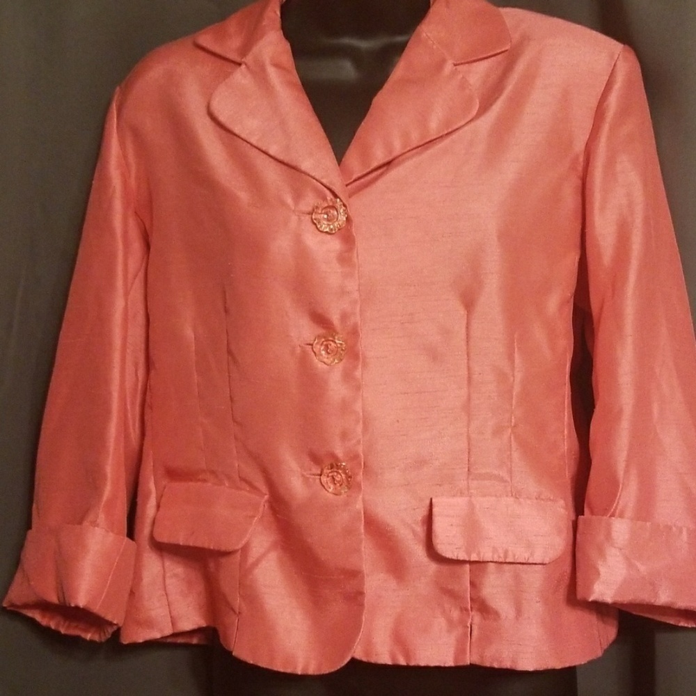 Dressbarn cropped jacket size Medium